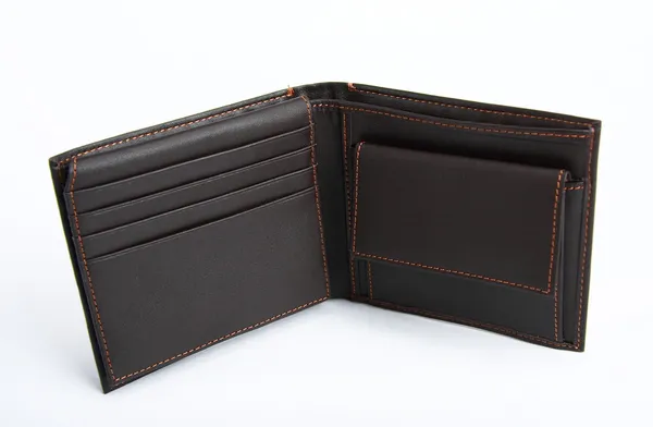 Brązowy skórzany portfel izolowany na białym — Zdjęcie stockowe