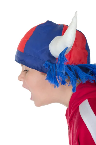 Kleine jongen in een ventilator helm — Stockfoto
