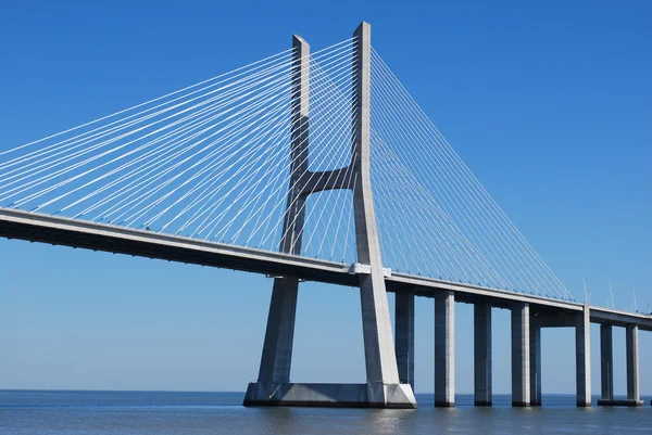 Vasco da Gama Bridge over River Tagus in — Stock Photo, Image