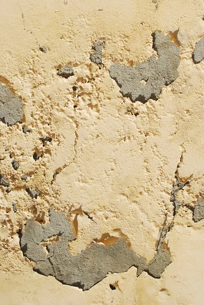 Пилинг жёлтой стены — стоковое фото