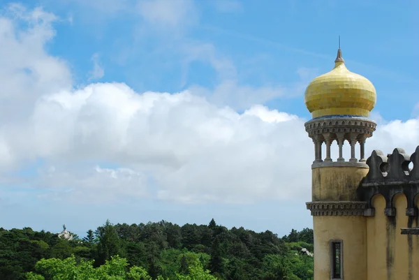 Sintra, p pena Sarayı sarı Kulesi — Stok fotoğraf
