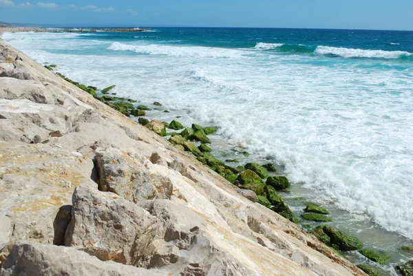 Portuguese shoreline in a bright day — Stock Photo, Image