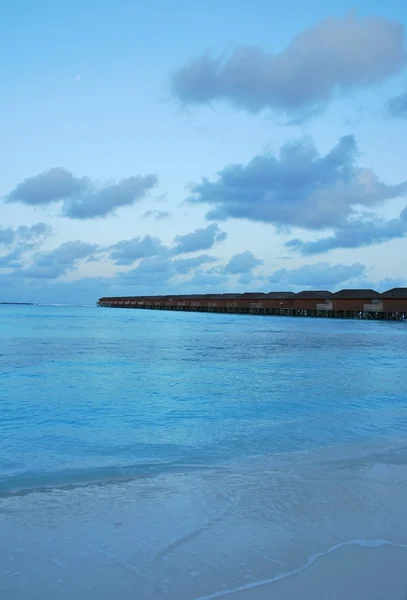 Deniz manzarası ve su Villa Maldivler (s — Stok fotoğraf