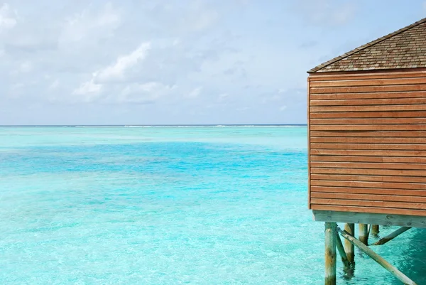 Seascape e villas de água detalhe em Mald — Fotografia de Stock