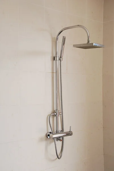Moderne Dusche in einem Luxushotel — Stockfoto