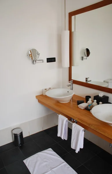 Vnitřní detail moderní koupelny — Stock fotografie