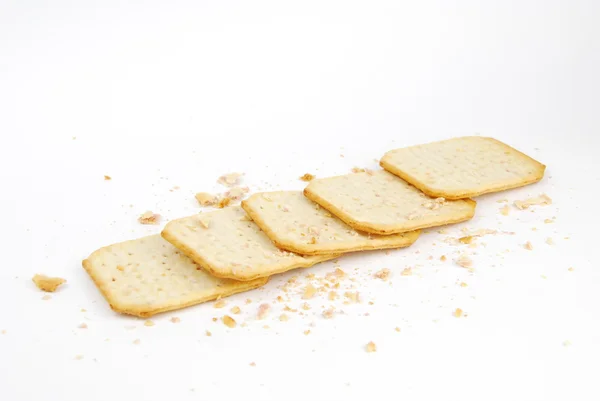 Кучка прямоугольных сырных крекеров — стоковое фото