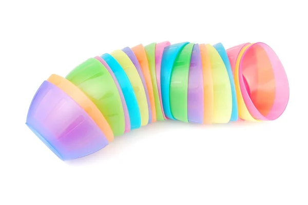 Упакованные разноцветные чаши на белом — стоковое фото
