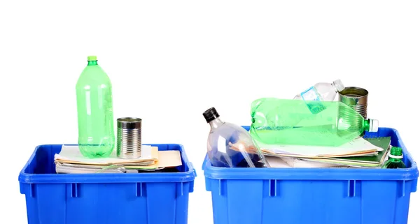 Niebieski kosze recyklingu — Zdjęcie stockowe