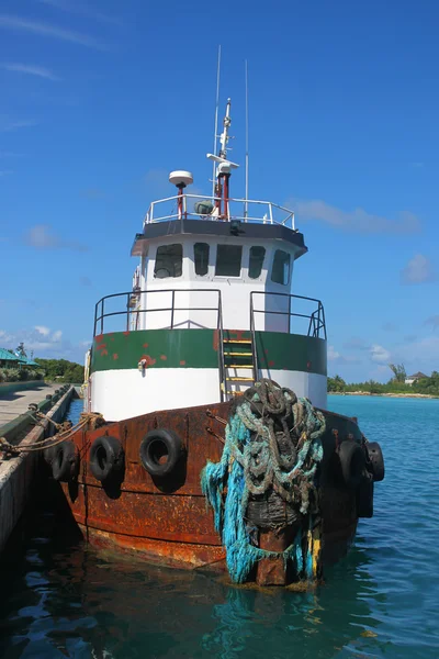 Tugboat in Nassau port — Stock Photo, Image