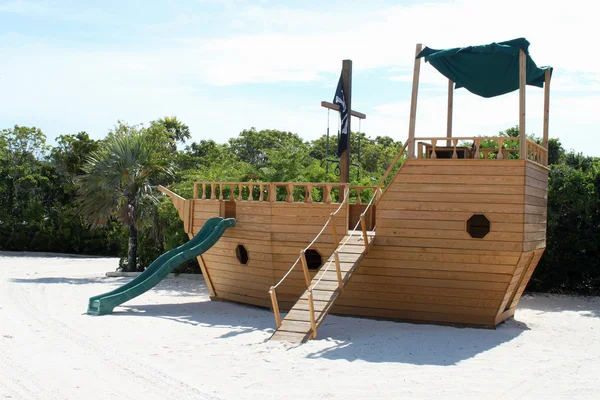 Pirat båt bild lekplats — Stockfoto