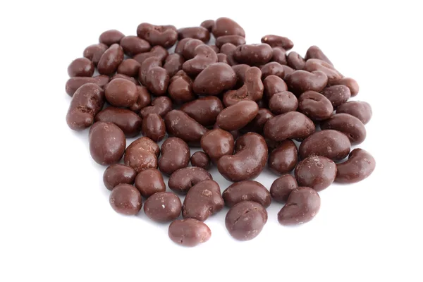 Mit Schokolade überzogene Cashewkerne — Stockfoto