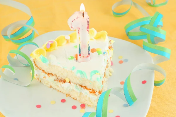 Szelet első születésnapi torta — Stock Fotó