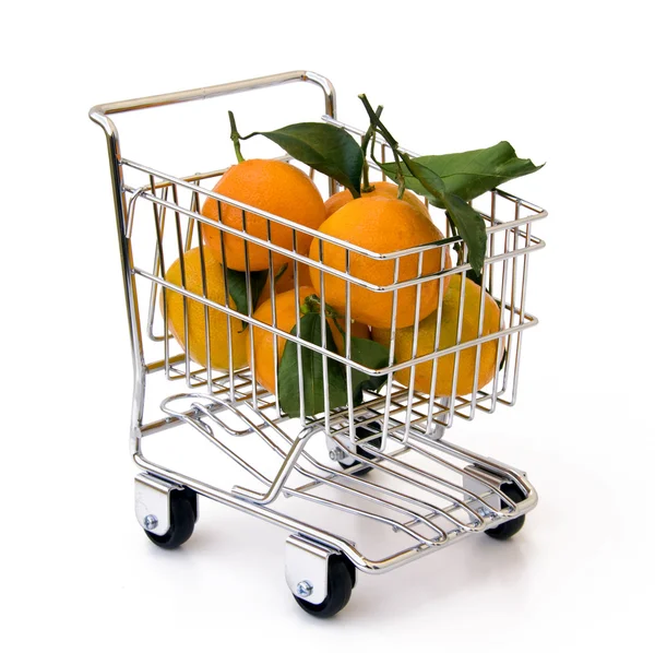 Tangerines in shopping cart — Stock Photo, Image