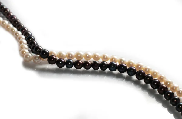 Två sötvatten pärla halsband — Stockfoto
