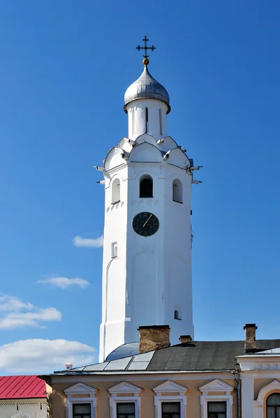 Clock tower of the Novgorod Kremlin — Stock Photo, Image