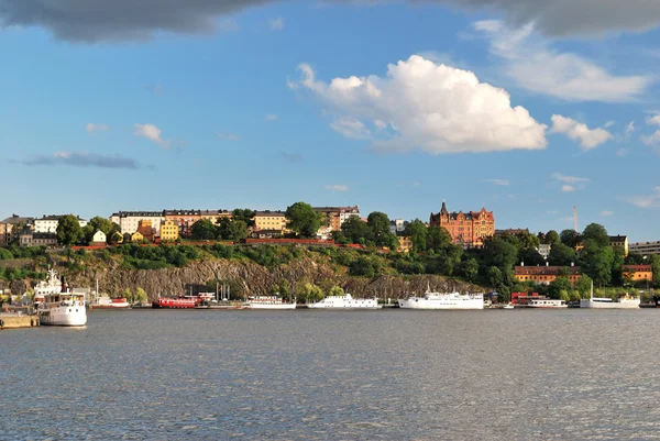 Stockholm. Stockholm. Sodermalm ve göl — Stok fotoğraf