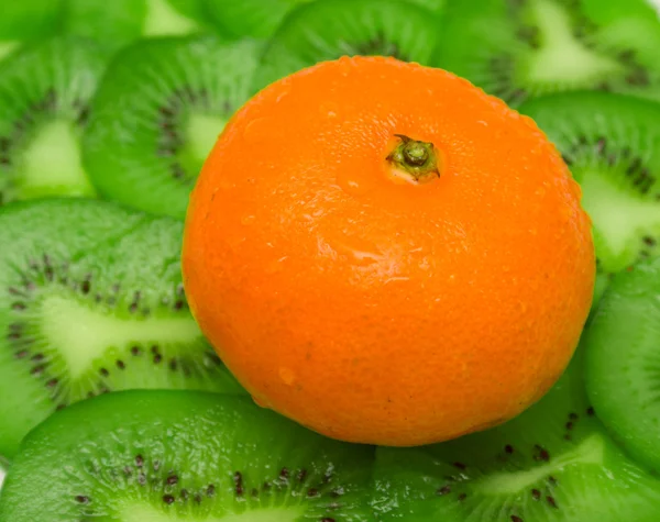 Kiwi and tangerine — Stock Photo, Image