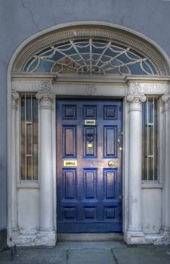 Dublin deur, 2009Dublin kapı, 2009