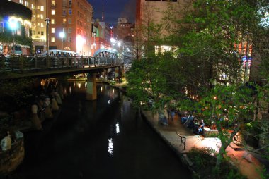 San antonio bölgesindeki gece, Teksas, ABD.