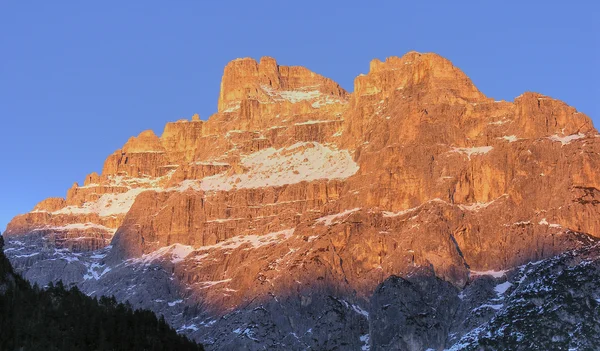 日没で、イタリア、fe ドロミテ山脈 — ストック写真