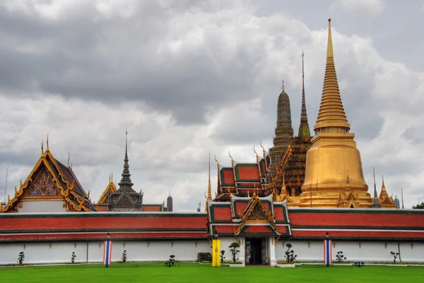 Świątynia w Bangkoku, sierpień 2007 — Zdjęcie stockowe