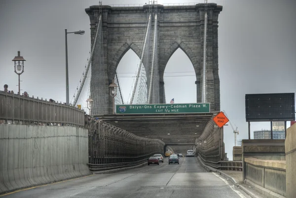 2008、車でブルックリン橋 — ストック写真