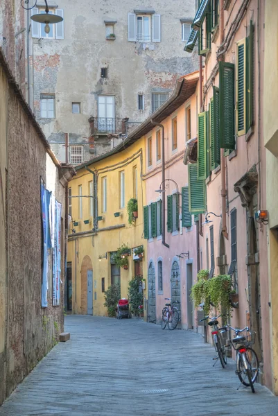 Lucca, Toskana, mimari detay ben — Stok fotoğraf