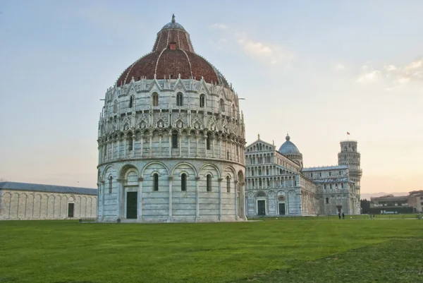 Side view of Baptistery, Pisa — Stock Photo, Image