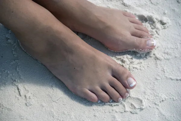 Ноги на пляжі, Кариби — стокове фото