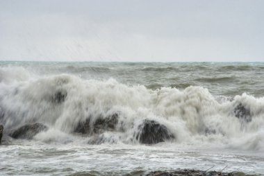 marina di pisa fırtınada detay