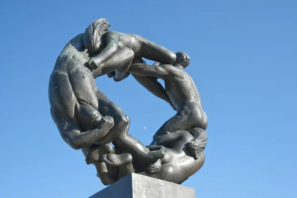 Détail de la sculpture dans un parc d'Oslo — Photo