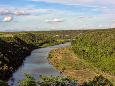 Santo Domingo, Sırp Dominicana