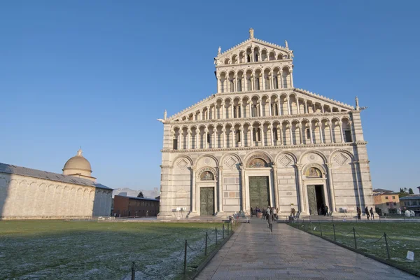 Duomo in Piazza dei Miracoli, Pisa — Stock Photo, Image
