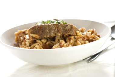 et orzo makarna ile