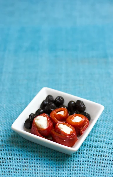 Meze with peppers, feta and olives — Stock Photo, Image