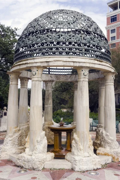 Gazebo Fountain — Stock Photo, Image