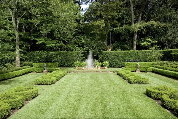 庭園の噴水 ストック画像