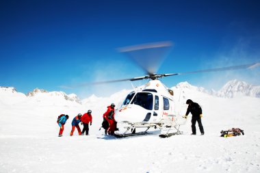 Heli-Skiing clipart