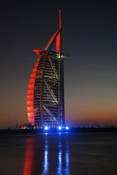 Burj al arab nach Sonnenuntergang — Stockfoto