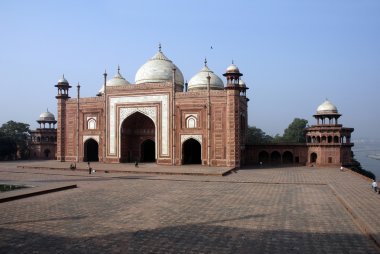 Tac Mahal 'deki camii.