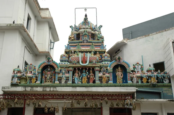 Улица индуистский храм — стоковое фото