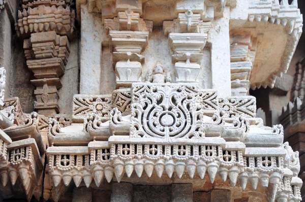 ソムナート プールのケーシャヴァ寺院, キャノピー — ストック写真