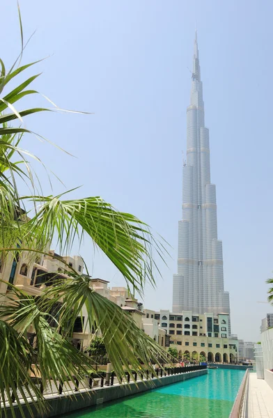 Svět nejvyšší budovu burj Dubaj, Spojené arabské emiráty — Stock fotografie