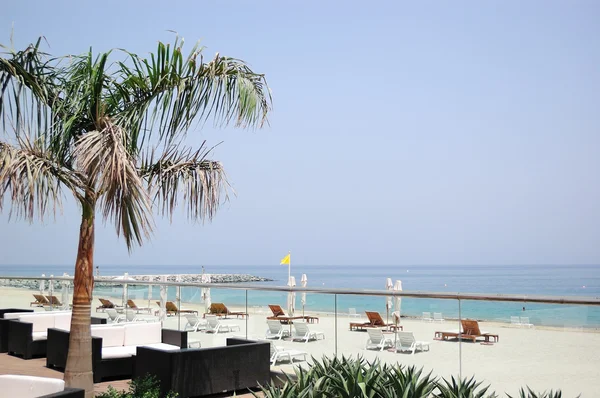 Spiaggia di hotel di lusso, Dubai, Emirati Arabi Uniti — Foto Stock