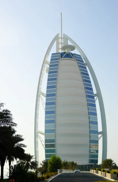 Burj al arab hotel během západu slunce, Dubaj — Stock fotografie