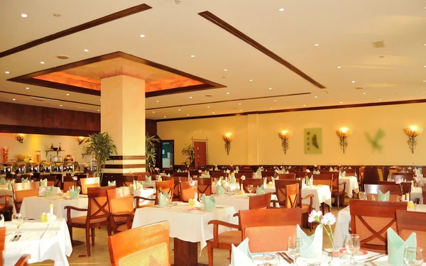 Ресторан в отеле, Дубай, ОАЭ — стоковое фото