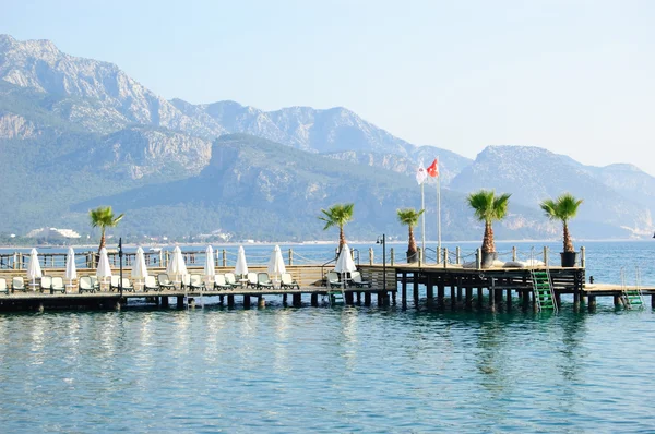 Hotel recreation area bij mediterrane — Stockfoto