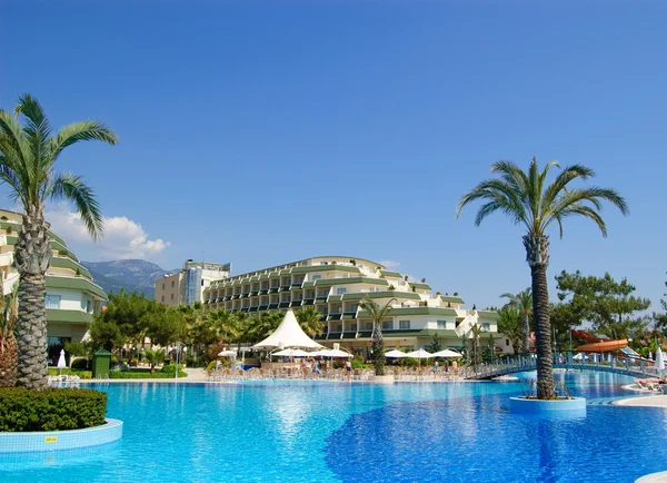 Piscina no hotel em Antalya — Fotografia de Stock