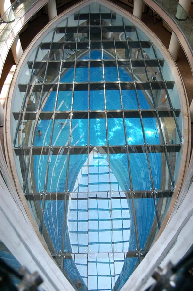 Бассейн внутри отеля, Анталья — стоковое фото